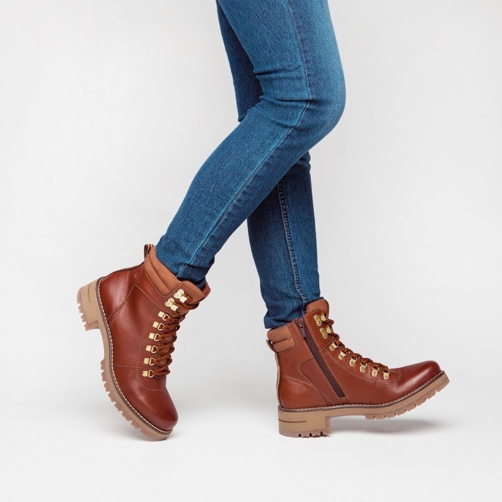 Flexi Brown Leather Lace Up Chunky Sole Boots 8